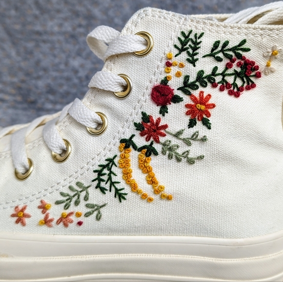 Converse 70's Cream Custom Embroidered High Tops, Sz 6.5 - Picture 2 of 11